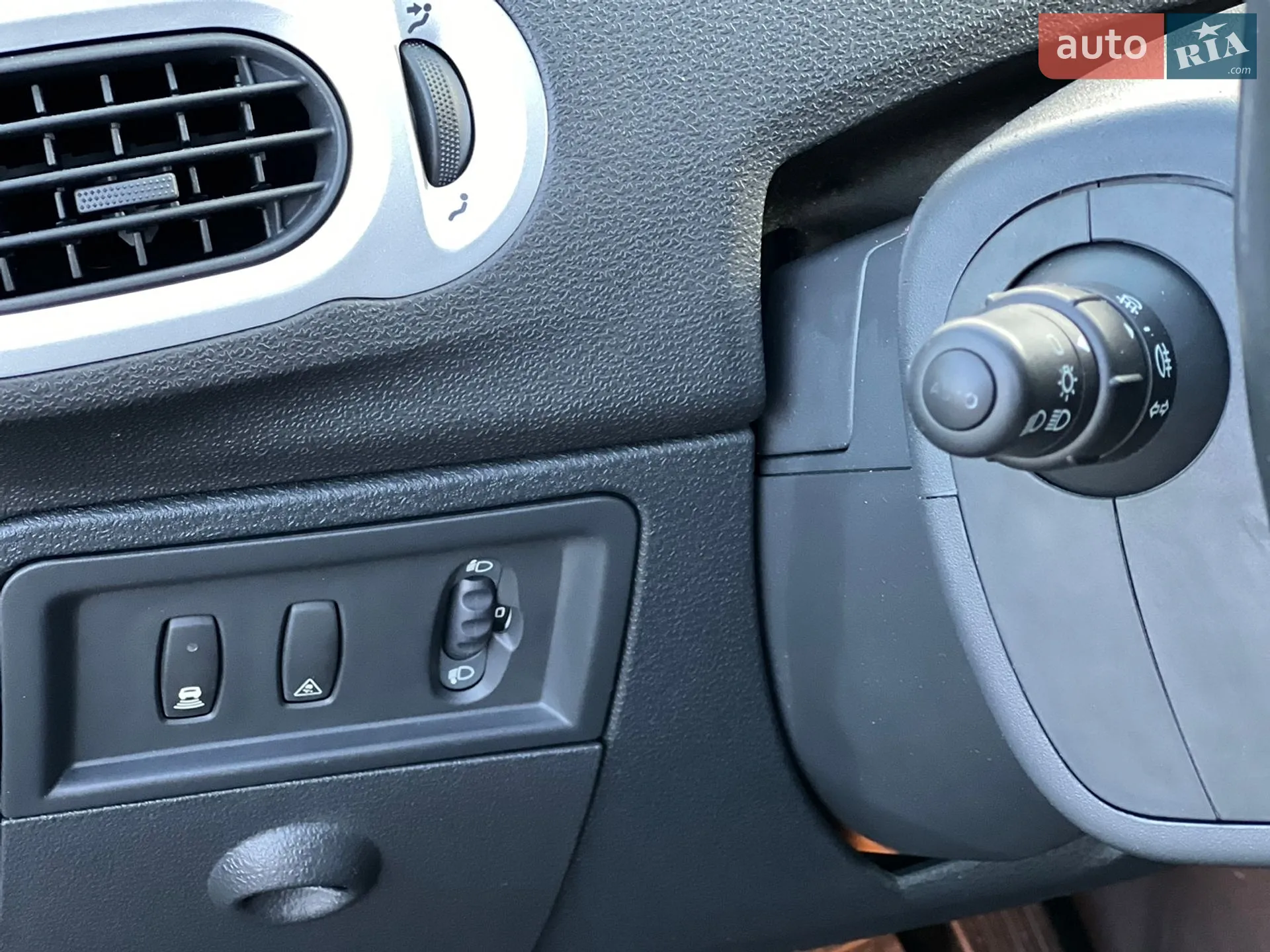 2010 Renault Modus - мініатюра 38