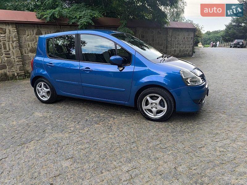 Хэтчбек Renault Modus 2008 в Черновцах