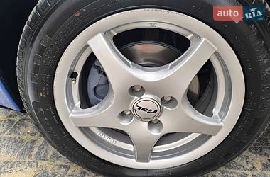 Хэтчбек Renault Modus 2008 в Черновцах