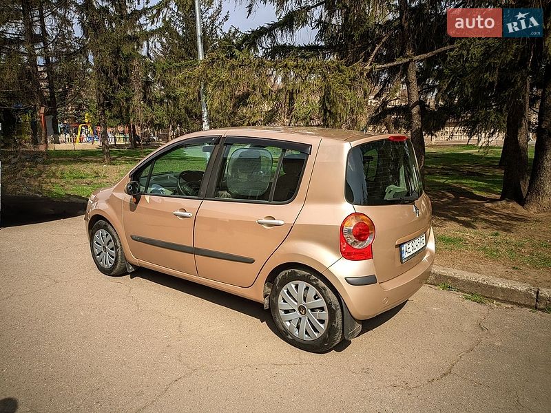 Хэтчбек Renault Modus 2005 в Кривом Роге