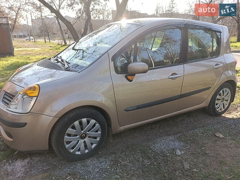 Хэтчбек Renault Modus 2005 в Кривом Роге