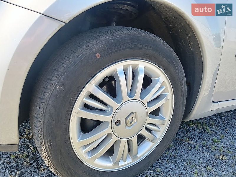 Хэтчбек Renault Modus 2006 в Клевани