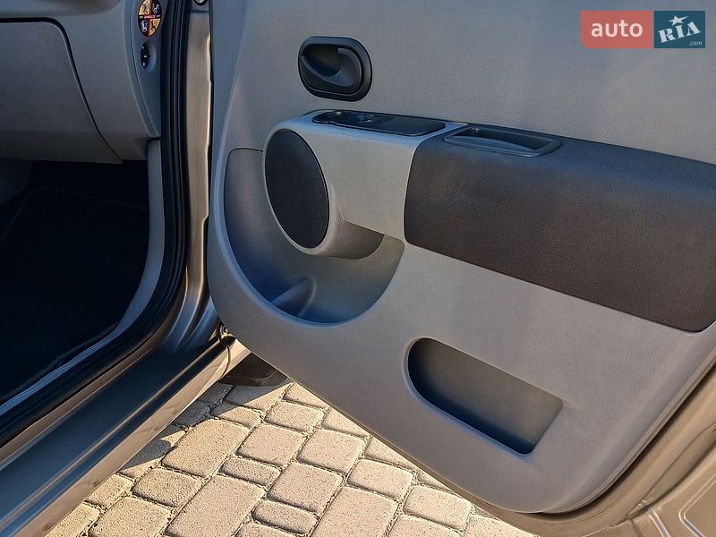Хэтчбек Renault Modus 2008 в Николаеве