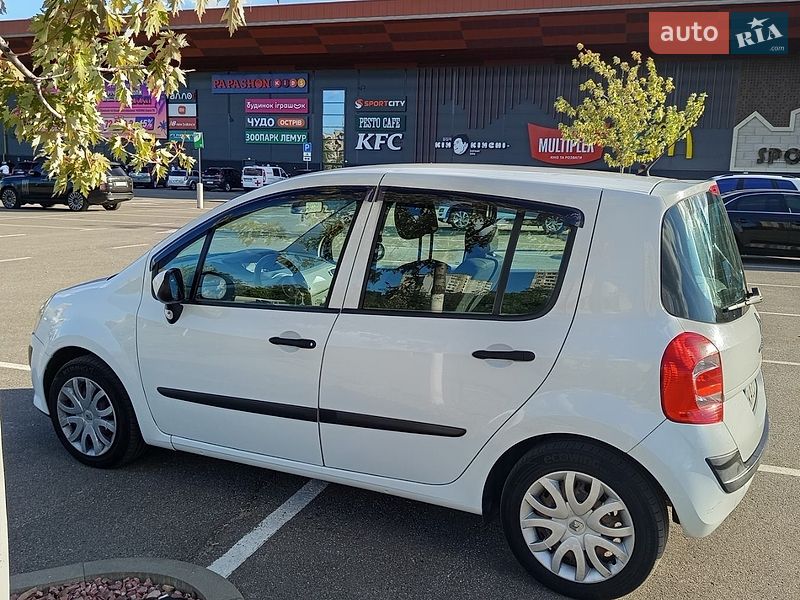 Хэтчбек Renault Modus 2008 в Киеве