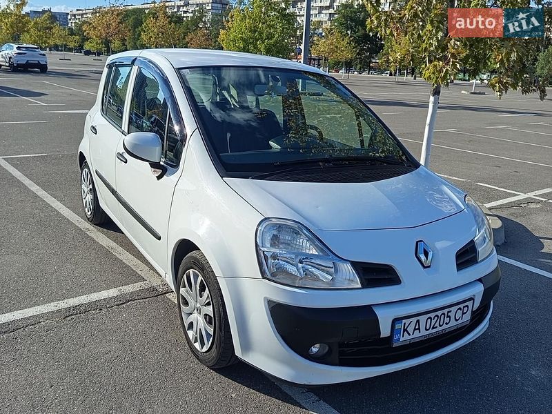 Хэтчбек Renault Modus 2008 в Киеве