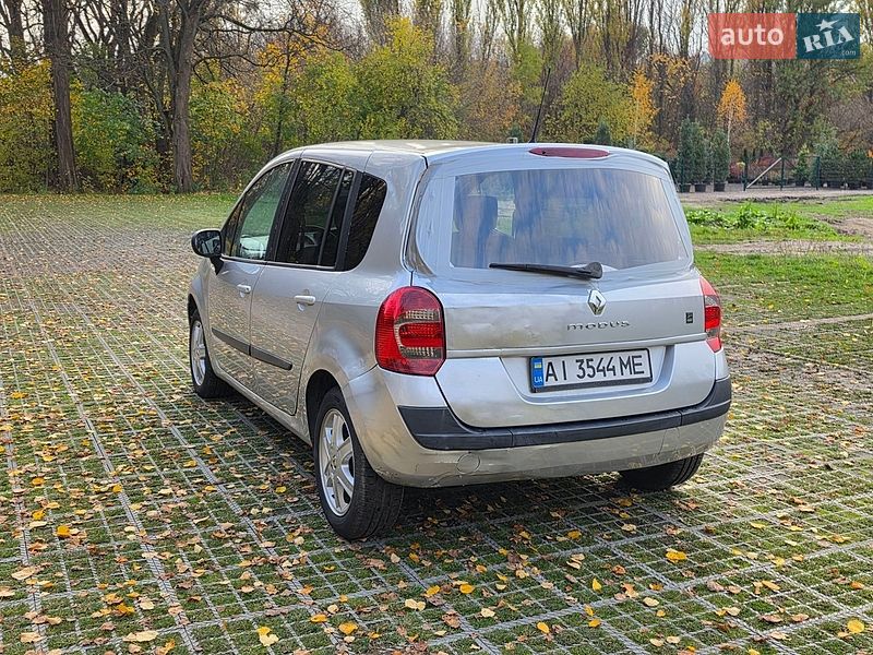 Хэтчбек Renault Modus 2008 в Киеве