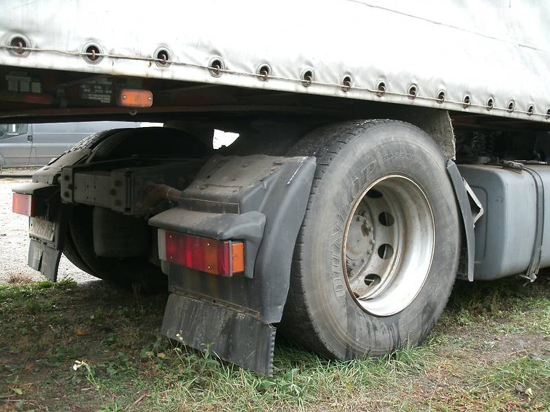 Тягач Renault Premium 2002 в Сумах