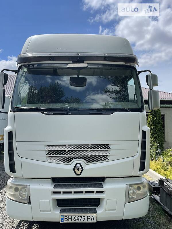 Renault Premium