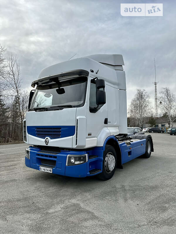 Тягач Renault Premium 2010 в Иванкове