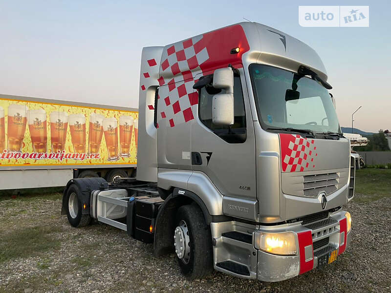Тягач Renault Premium 2012 в Тячеві