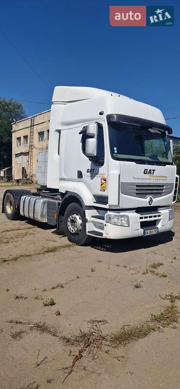 Тягач Renault Premium 2013 в 