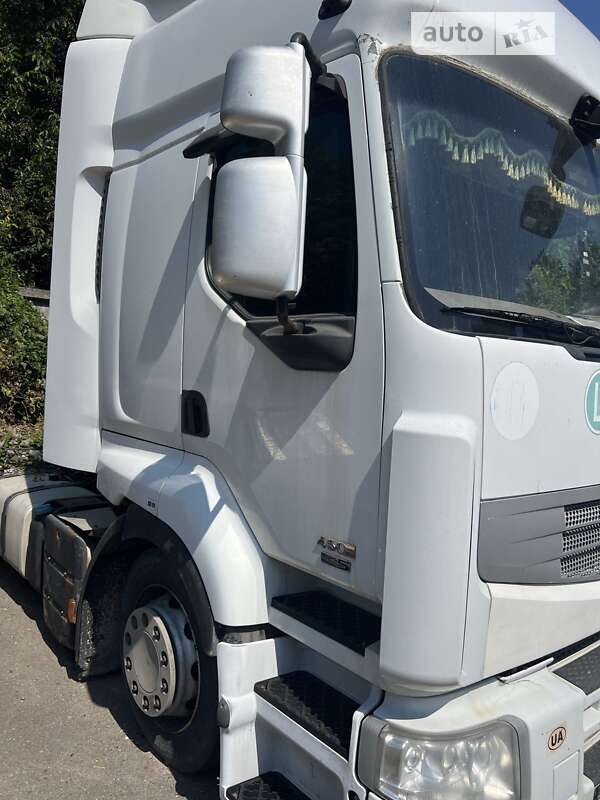 Тягач Renault Premium 2008 в Львове