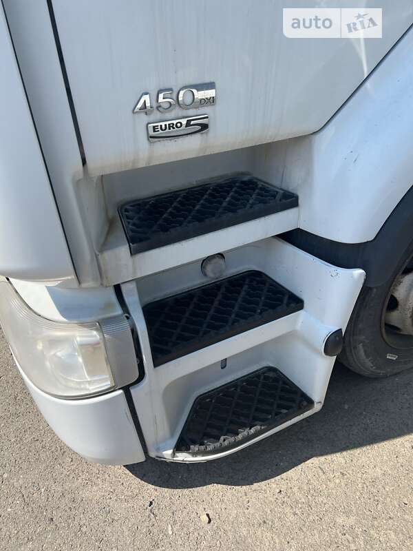 Тягач Renault Premium 2008 в Львове
