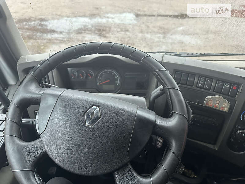 Тягач Renault Premium 2013 в Охтирці