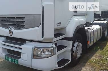 Тягач Renault Premium 2011 в Львове