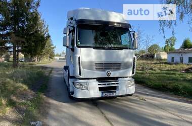 Тягач Renault Premium 2012 в Надворной