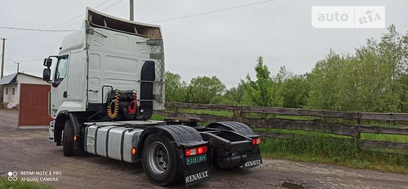 Тягач Renault Premium 2011 в Львове