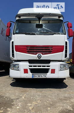 Тягач Renault Premium 2008 в Черноморске