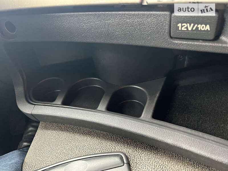 Тягач Renault Premium 2011 в Луцке