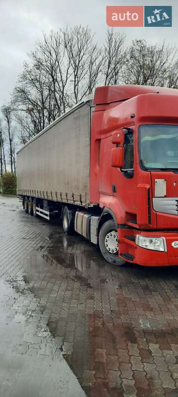 Тягач Renault Premium 2011 в Львове