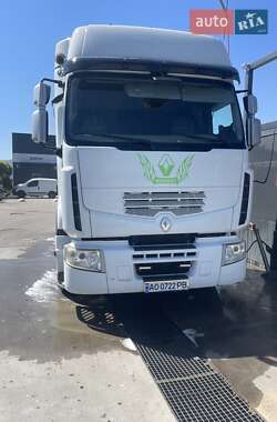 Тягач Renault Premium 2012 в 