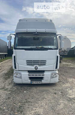 Тягач Renault Premium 2008 в Іршаві