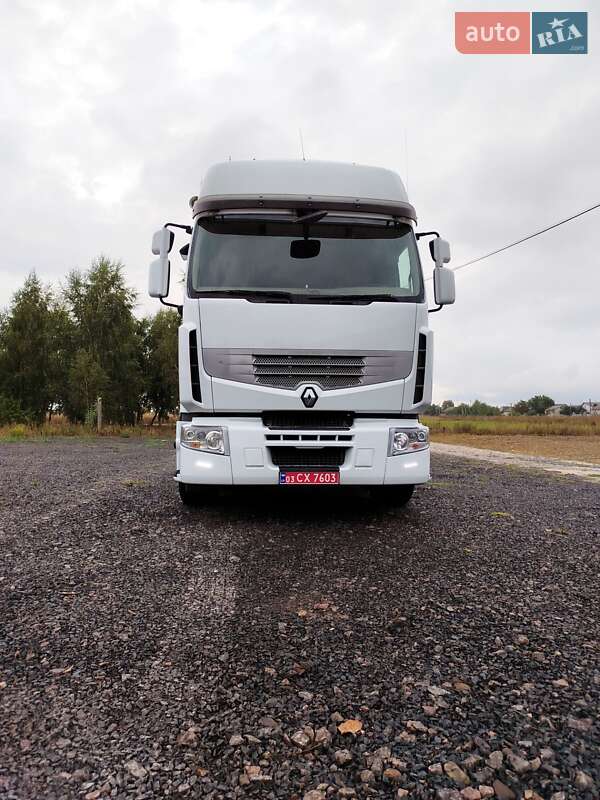 Тягач Renault Premium 2012 в Луцке