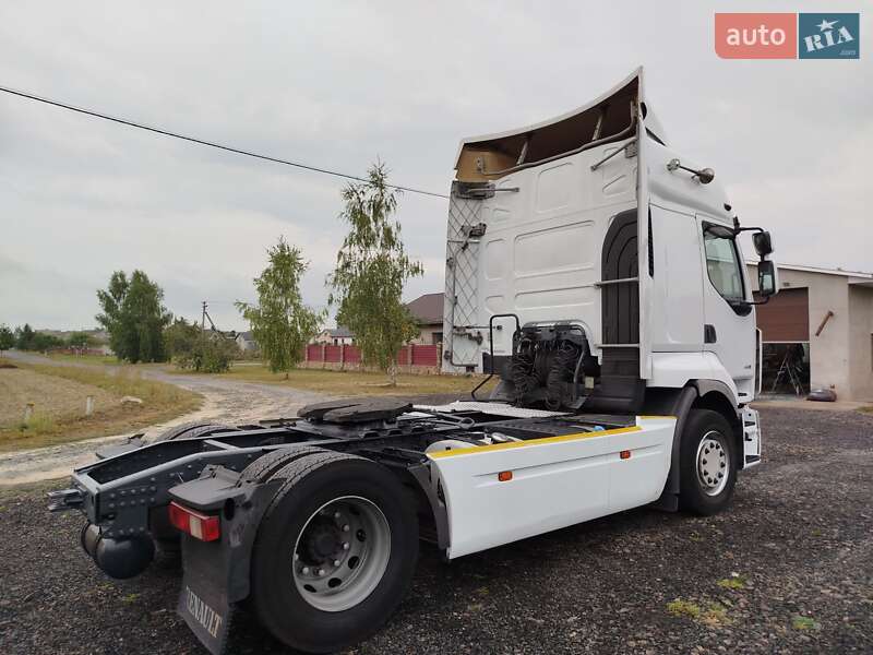 Тягач Renault Premium 2012 в Луцке