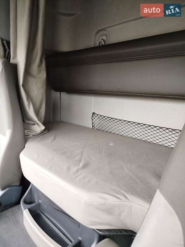 Тягач Renault Premium 2012 в Луцке