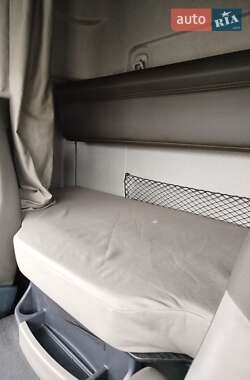 Тягач Renault Premium 2012 в 