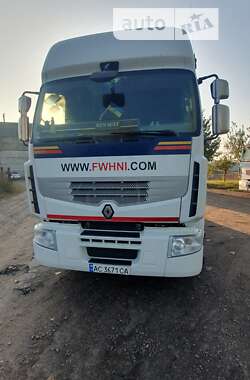 Тягач Renault Premium 2008 в Луцке