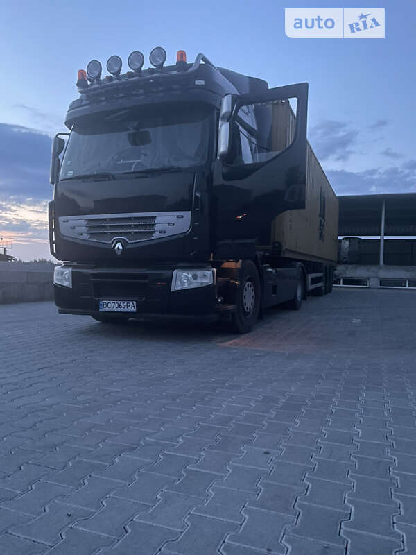 Тягач Renault Premium 2011 в Львові