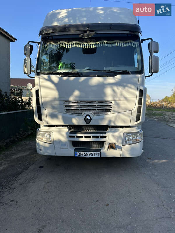Renault Premium 2011