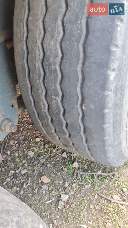 Контейнеровоз Renault Premium 1998 в Березнегуватому