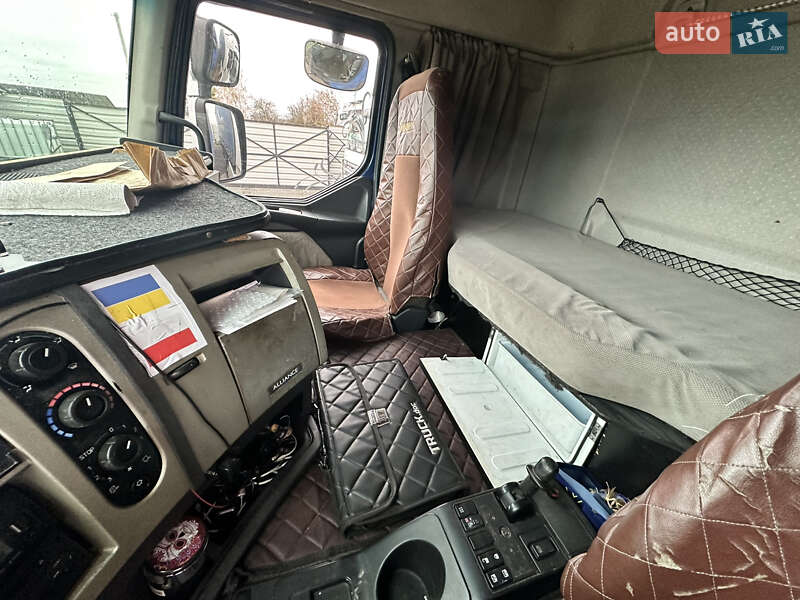 Тягач Renault Premium 2011 в Ратному