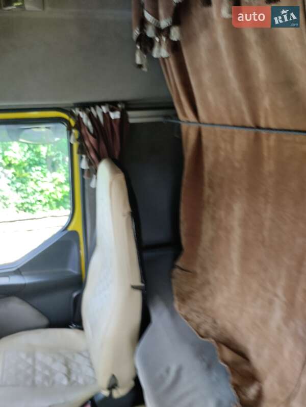 Тягач Renault Premium 2007 в Новой Басане