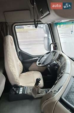 Тягач Renault Premium 2007 в Львове