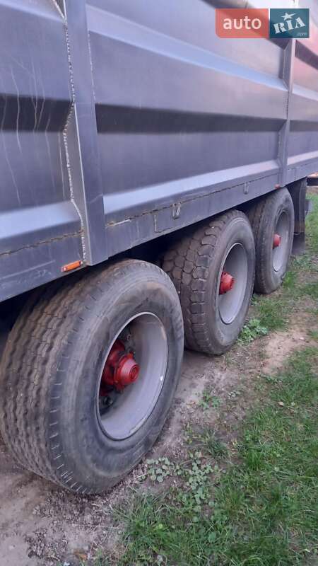 Тягач Renault Premium 2000 в Каневі