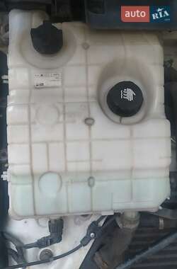 Тягач Renault Premium 2013 в 