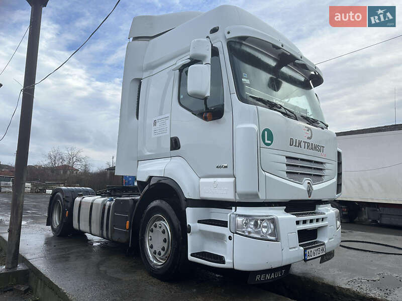 Тягач Renault Premium 2012 в 