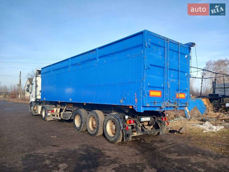 Тягач Renault Premium 2010 в Луцке