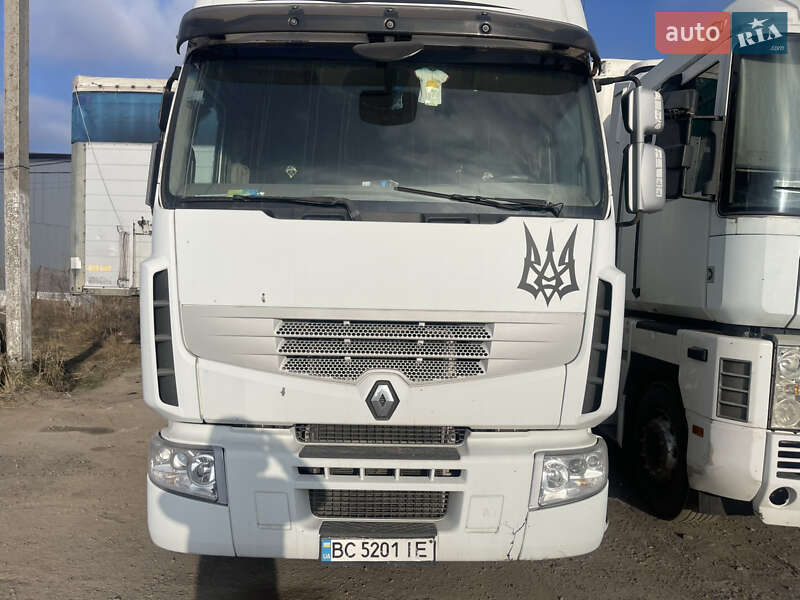 Тягач Renault Premium 2010 в Львове