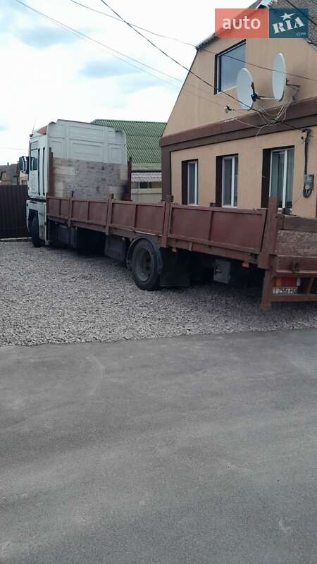 Эвакуатор Renault Premium 2000 в Переяславе
