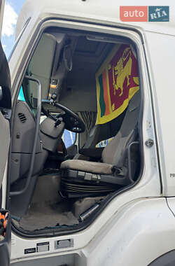 Тягач Renault Premium 2011 в 