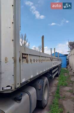 Тягач Renault Premium 2005 в 