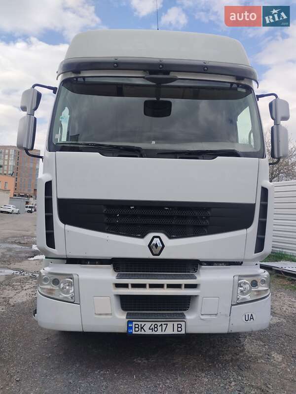Тягач Renault Premium 2012 в 