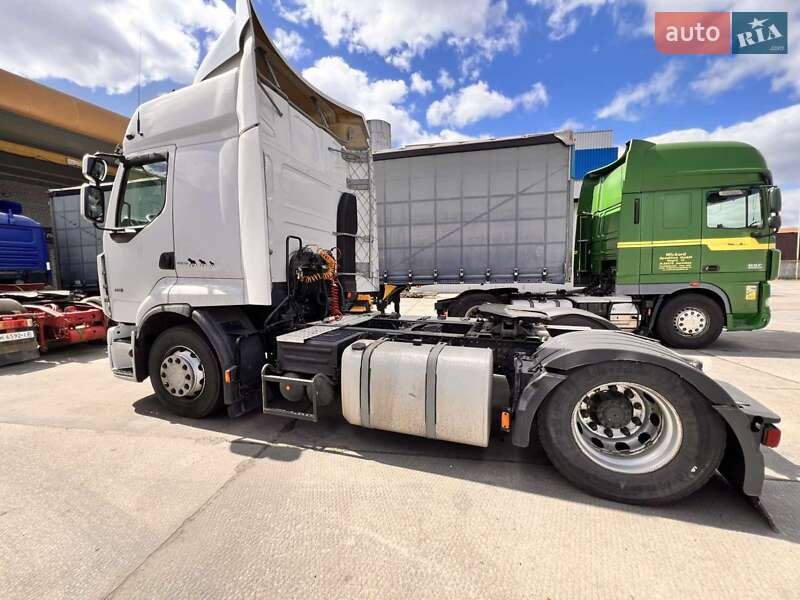 Тягач Renault Premium 2013 в Сарнах
