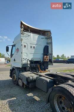 Тягач Renault Premium 2005 в 
