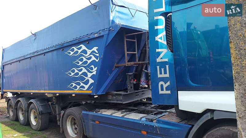Зерновоз Renault Premium 2009 в Ніжині