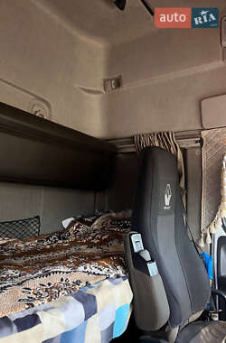 Тягач Renault Premium 2010 в 